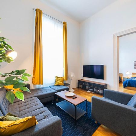 Shining Bright Two Bedroom Apt Next To Andrassy Ave Budapest Esterno foto